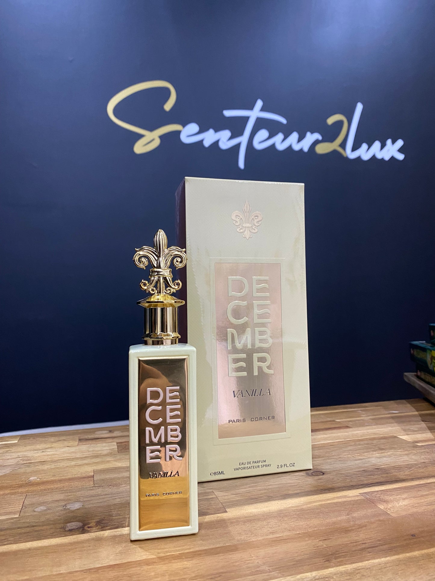 DECEMBER VANILLA